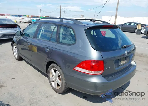 2009 Volkswagen Jetta 2.5L S from USA, damaged, VIN 3VWKZ71K99M275753